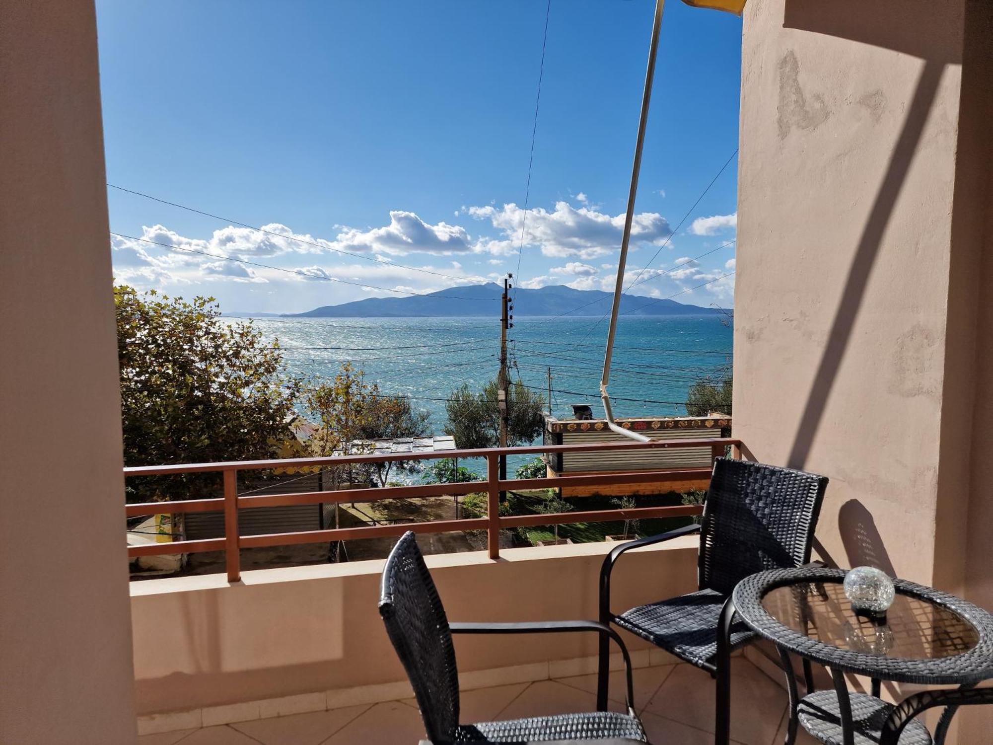 Orange Corner Apartment Sarandë Exterior foto
